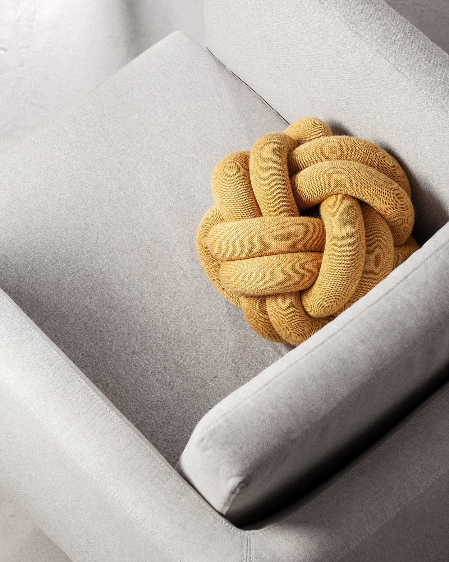 Design House Stockholm Knot Tyyny, Yellow