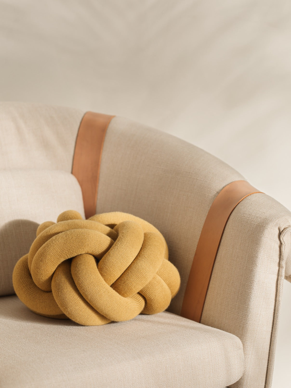 Design House Stockholm Knot Tyyny, Yellow
