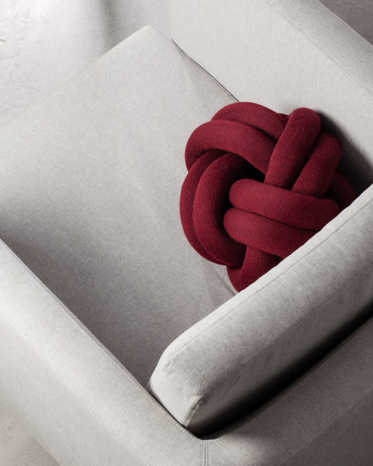 Design House Stockholm Knot Tyyny, Bourdeaux